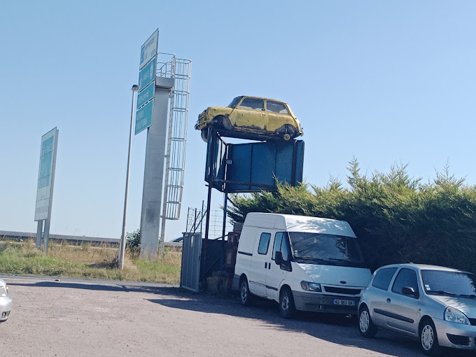 Aperçu des activités de la casse automobile SORECAUT située à CARPIQUET (14650)